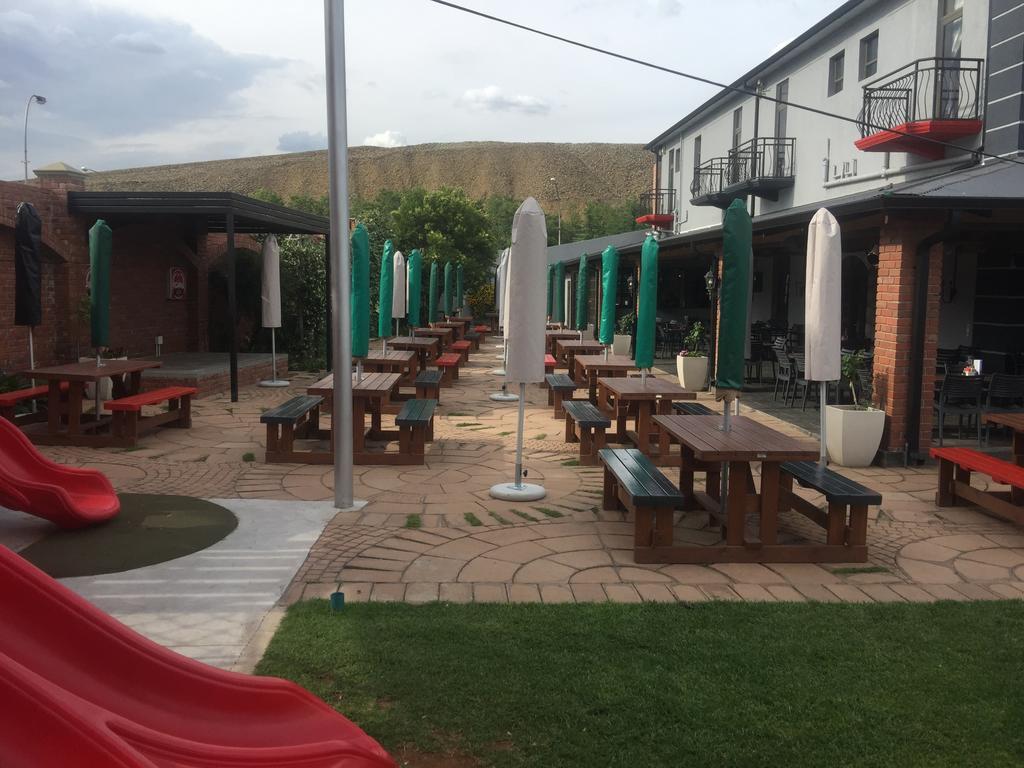 Picanha Grill Guest House & Events Venue Nigel Εξωτερικό φωτογραφία
